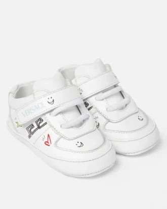 Baby-Sneaker aus bedrucktem Leder