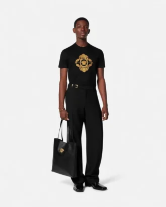Besticktes T-Shirt mit architektonischem Barockmotiv