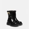 Drew-Stiefel mit barocker Schnalle