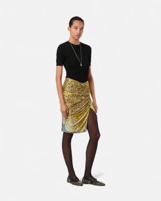 Jacquard-Stretch-Viskose-T-Shirt mit tailliertem Schnitt