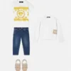 Kinder-Jeans in regulärer Passform