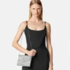 La Medusa verzierte Satin-Clutch