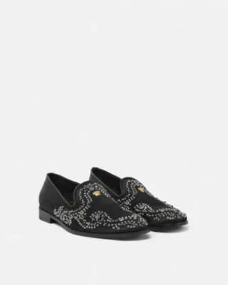 Satin-Slipper mit Medusa-Verzierung