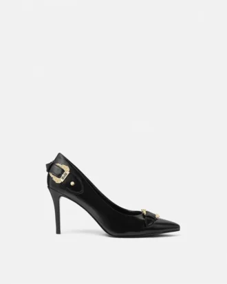 Scarlett Pumps mit barocken Schnallen