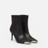 Scarlett-Stiefel