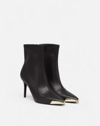 Scarlett-Stiefel