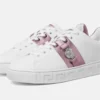 Sneakers mit Greca-Verzierung