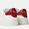 Sneakers mit Greca-Verzierung