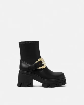 Sophie Stiefel mit Barockschnalle