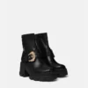 Sophie Stiefel mit Barockschnalle