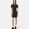 T-Shirt-Kleid mit V-Emblem-Logo