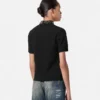 Top aus Envers-Satin mit Nieten