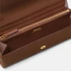 V Lederbrieftasche mit Kette
