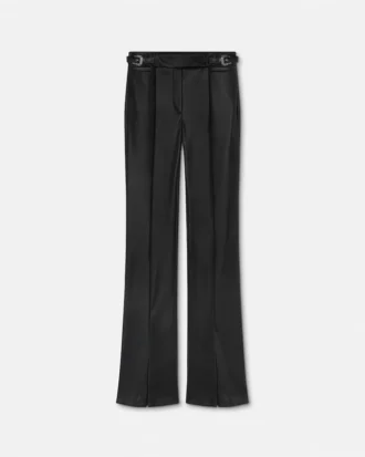 Weite Hose mit barocken Schnallen