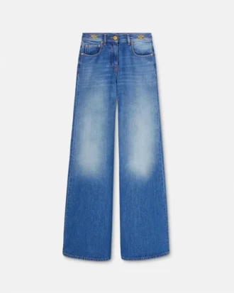 Weite Jeans mit ausgestelltem Bein
