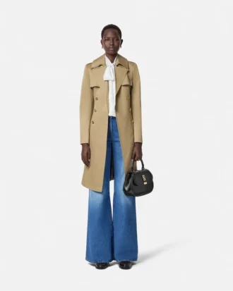 Weite Jeans mit ausgestelltem Bein